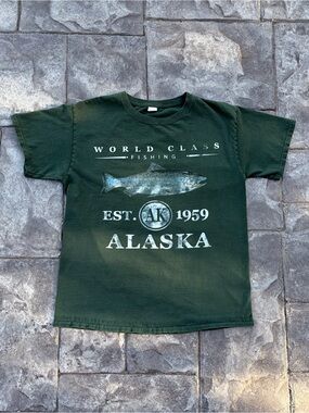 Vintage Alaska World Class Fishing T-Shirt Green